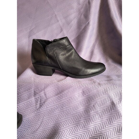 Lucky Brand Boots Womens 10M Brintly 2 Side Zip Ankle Bootie Black Leather Heels - Picture 3 of 9